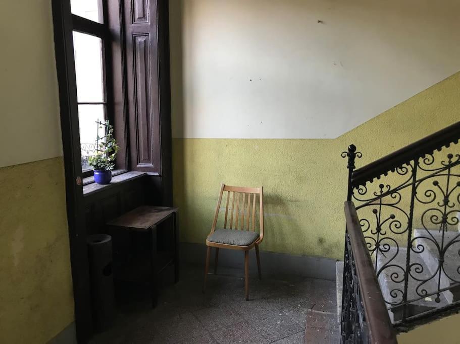 Perfect Location,Newly Decorated Modern, Large Place 60 M2, Really Quiet So You Can Have A Good Night Sleep, Ac, Netflix, Smart Tv, High-Speed Internet, World Famous New York Cafe Only 10 Minutes Walk บูดาเปสต์ ภายนอก รูปภาพ